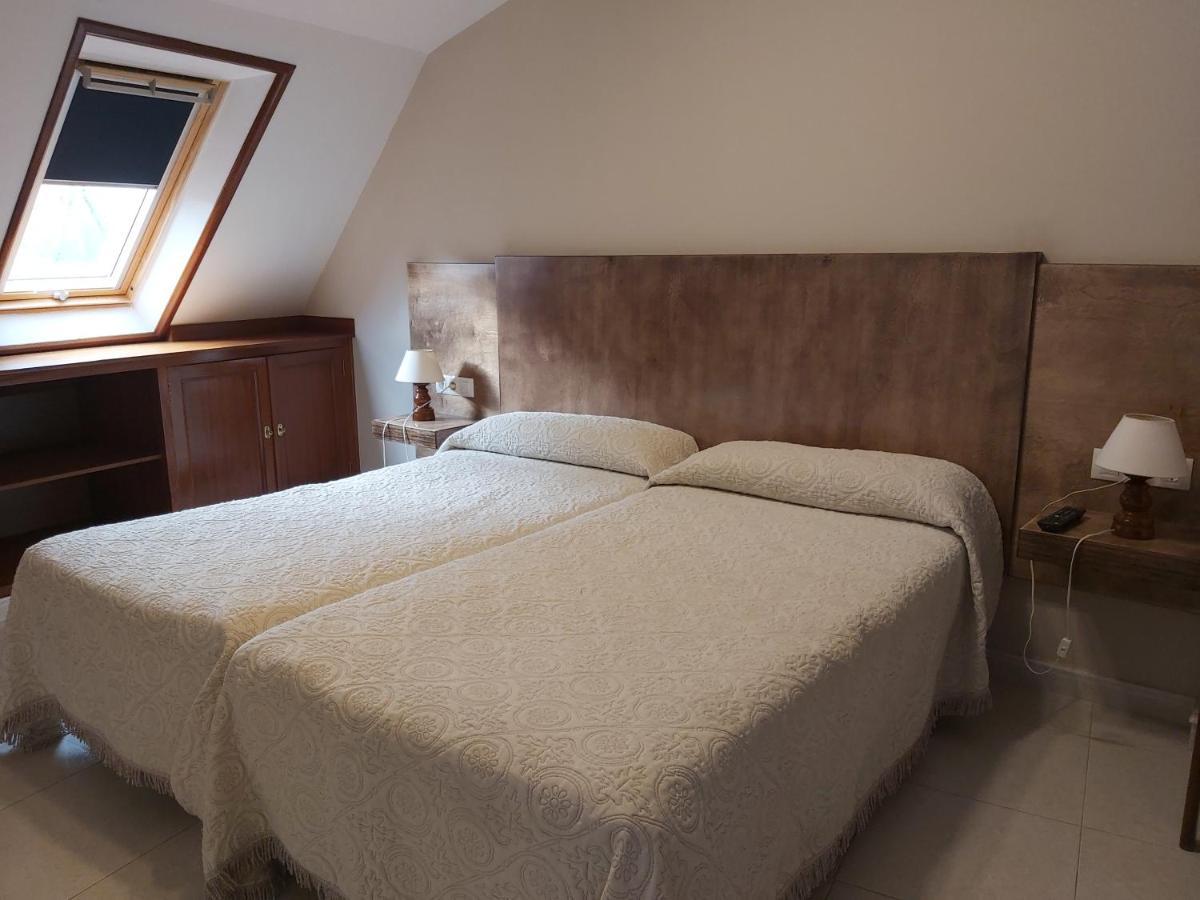 Hostal O Forno Porto do Barqueiro Room photo