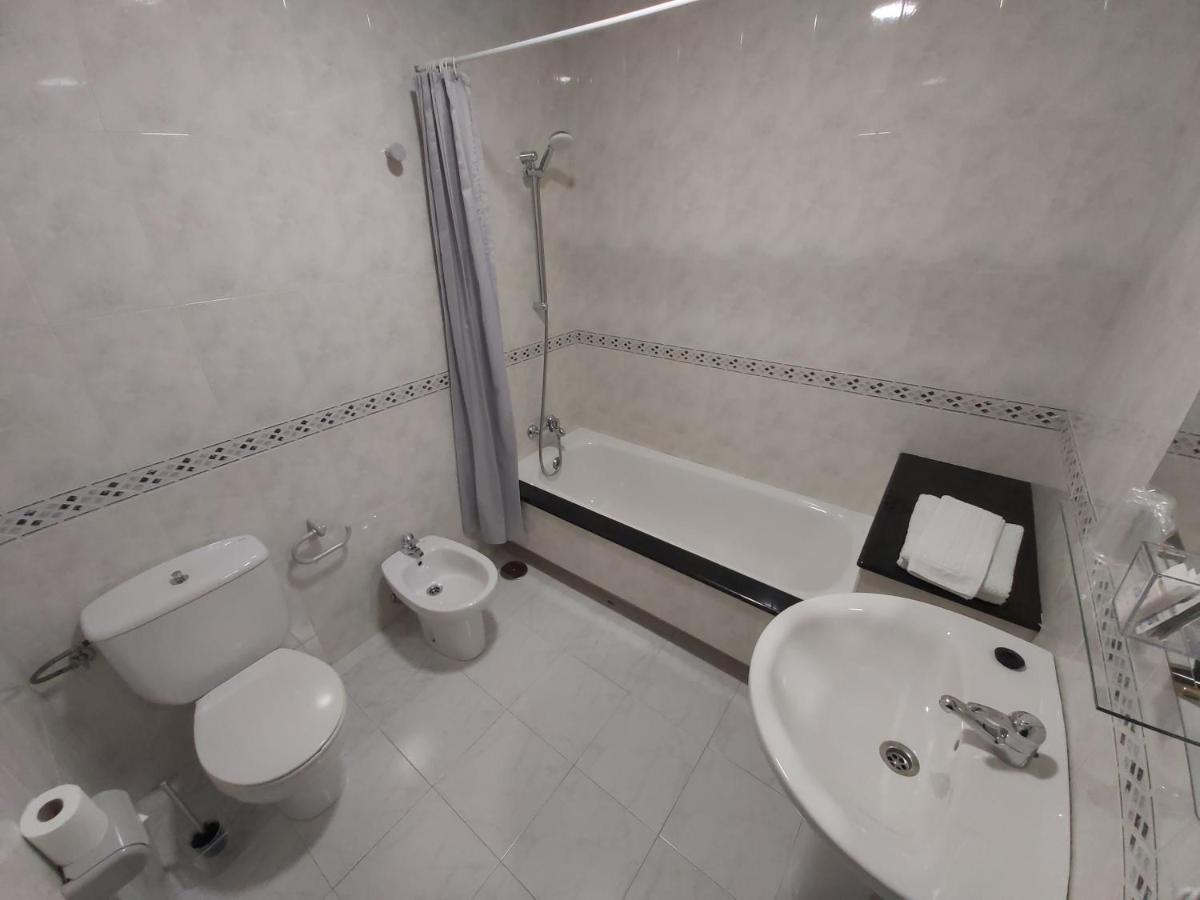 Hostal O Forno Porto do Barqueiro Room photo
