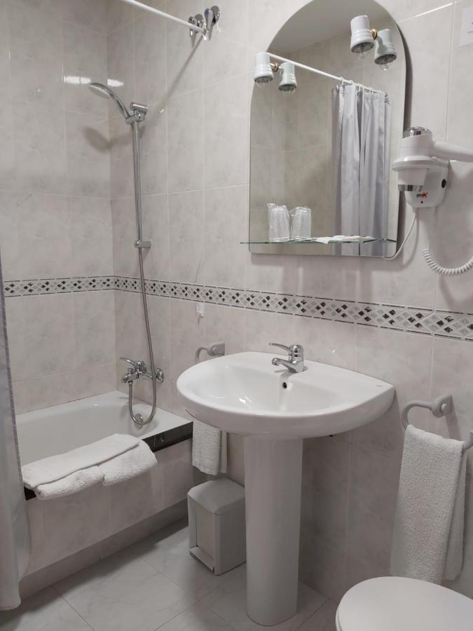 Hostal O Forno Porto do Barqueiro Room photo